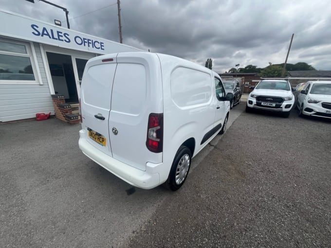2025 Vauxhall Combo
