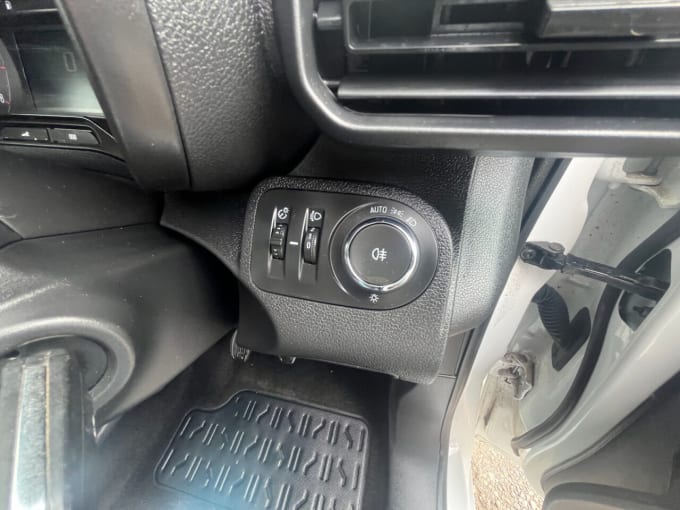 2025 Vauxhall Combo