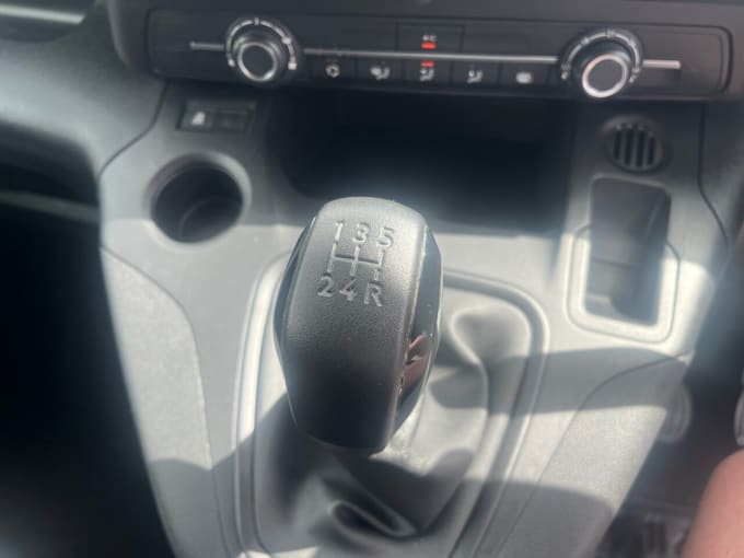 2025 Vauxhall Combo