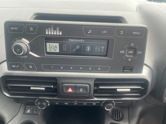 2025 Vauxhall Combo