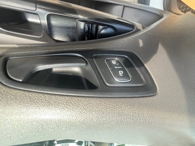 2025 Ford Transit Connect