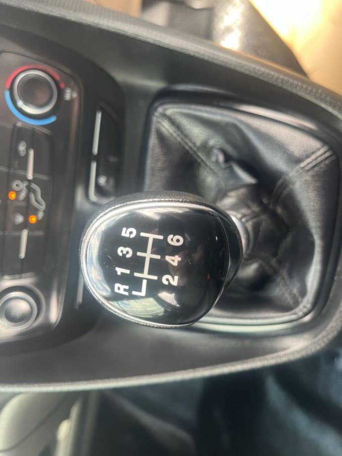2025 Ford Transit Connect