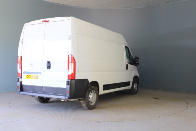 2025 Vauxhall Movano