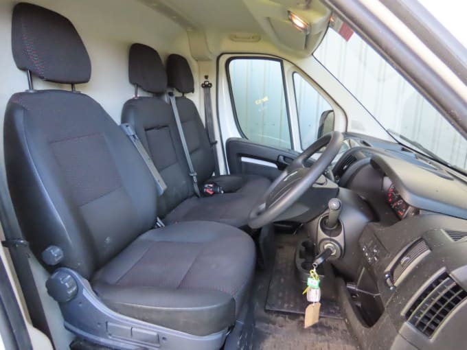 2025 Vauxhall Movano