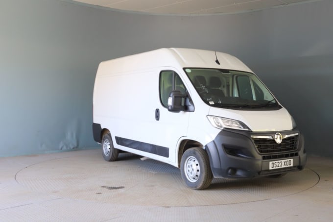 2025 Vauxhall Movano
