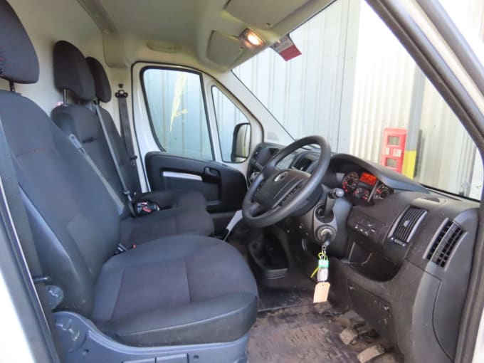 2025 Vauxhall Movano