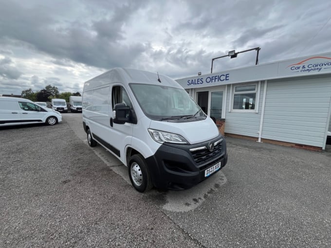 2025 Vauxhall Movano