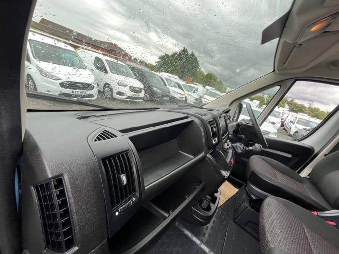 2025 Vauxhall Movano
