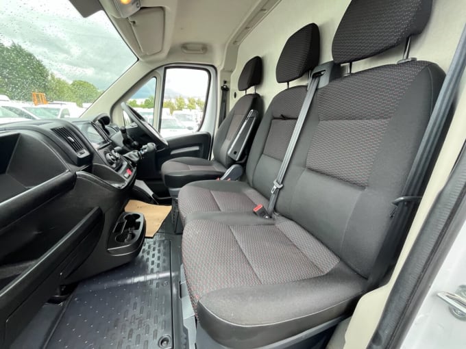 2025 Vauxhall Movano