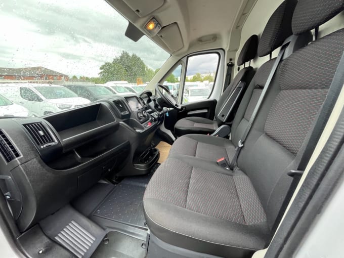 2025 Vauxhall Movano