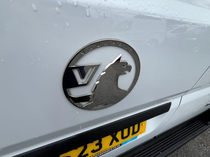 2025 Vauxhall Movano