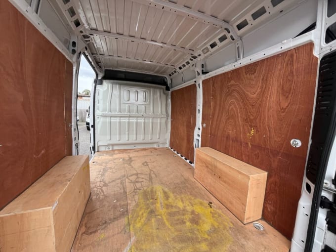 2025 Vauxhall Movano