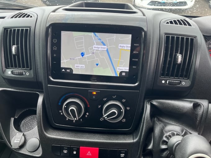 2025 Vauxhall Movano
