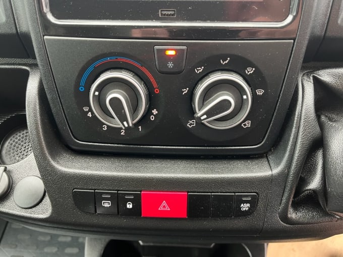 2025 Vauxhall Movano