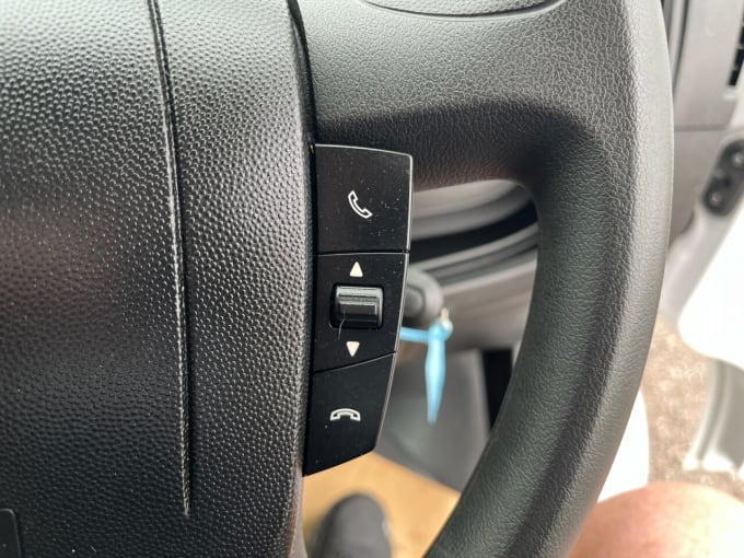 2025 Vauxhall Movano