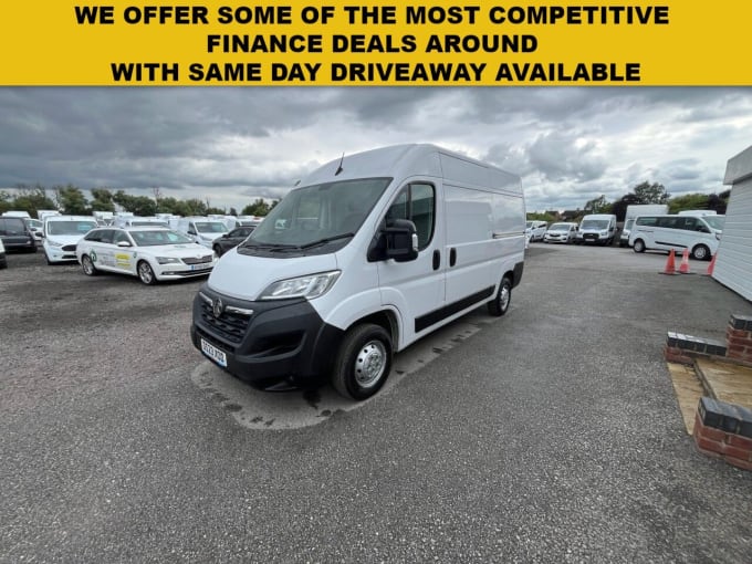2025 Vauxhall Movano