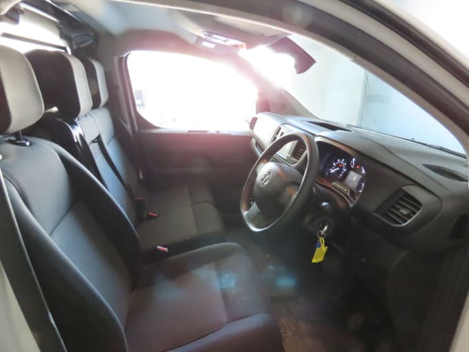 2025 Vauxhall Vivaro