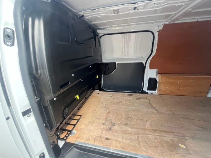 2025 Vauxhall Vivaro