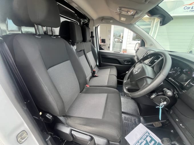 2025 Vauxhall Vivaro
