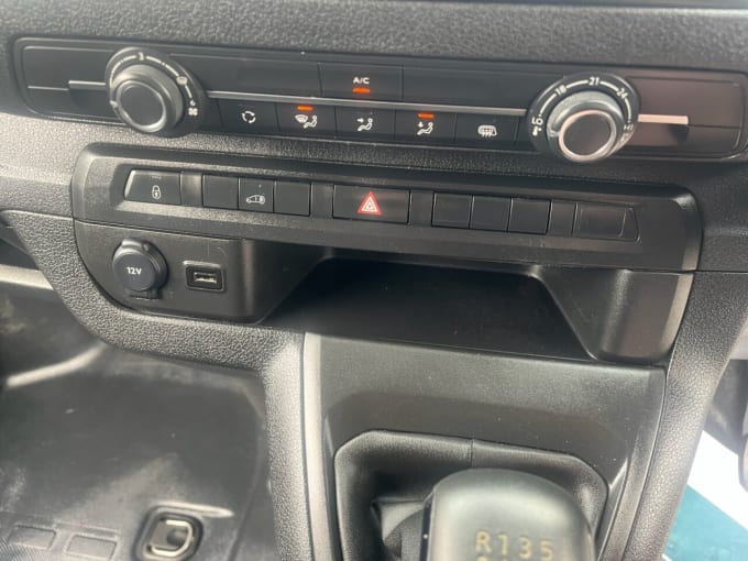 2025 Vauxhall Vivaro