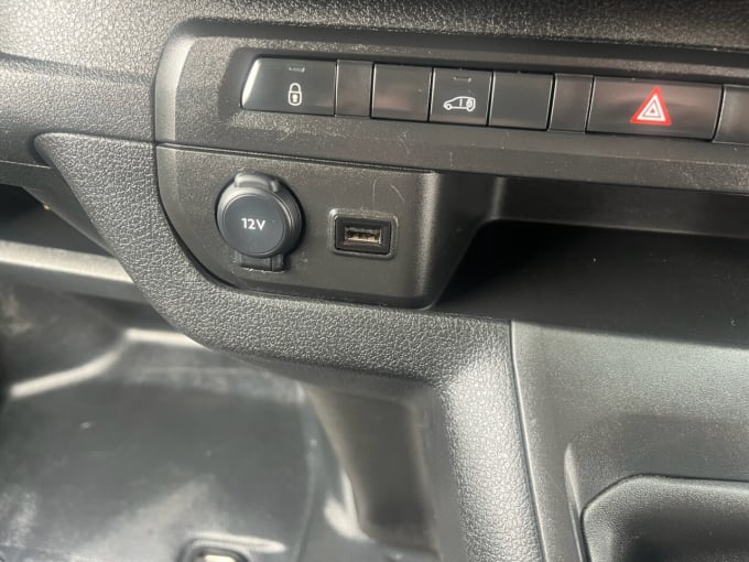 2025 Vauxhall Vivaro