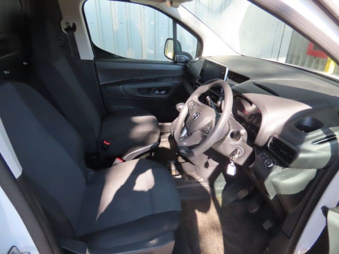 2025 Vauxhall Combo