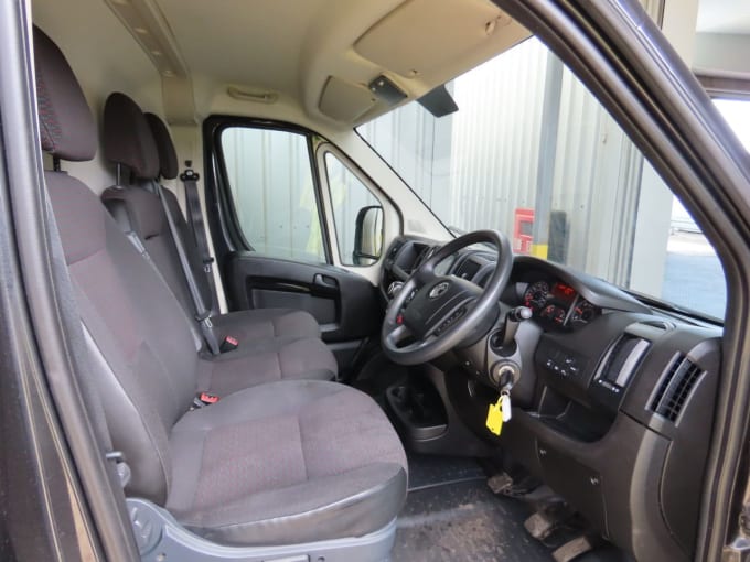 2025 Vauxhall Movano