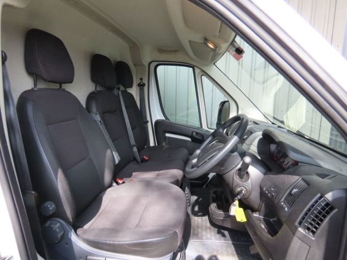 2025 Vauxhall Movano