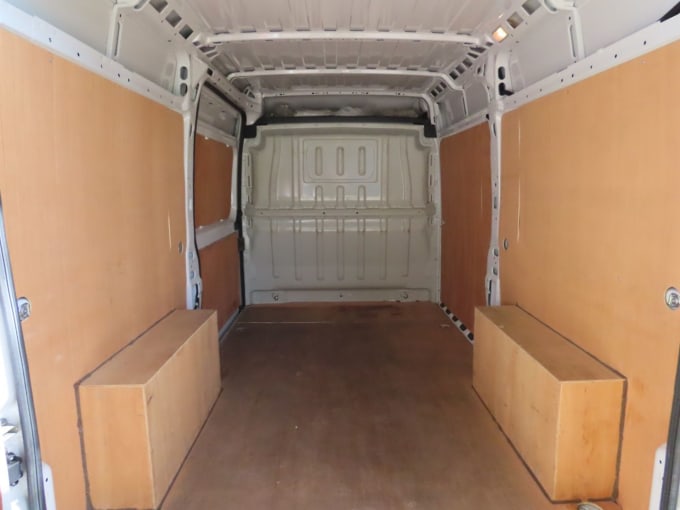 2025 Vauxhall Movano