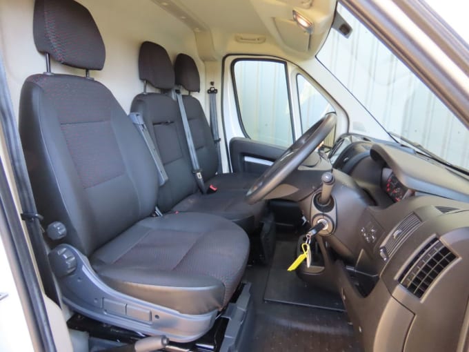 2025 Vauxhall Movano