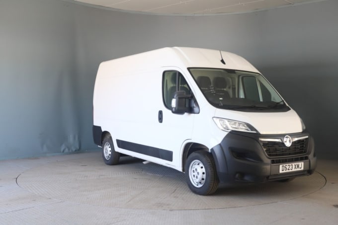 2025 Vauxhall Movano