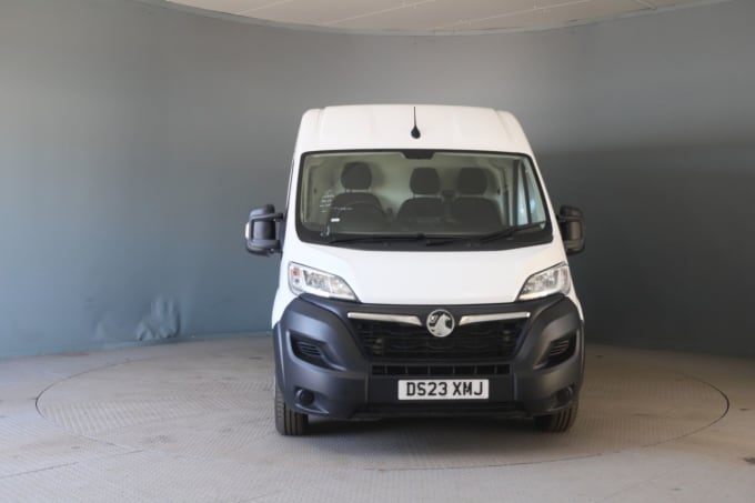 2025 Vauxhall Movano