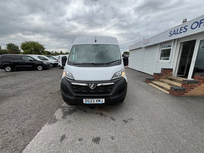 2025 Vauxhall Movano