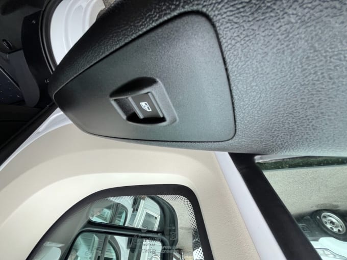 2025 Vauxhall Movano