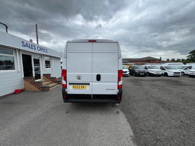 2025 Vauxhall Movano