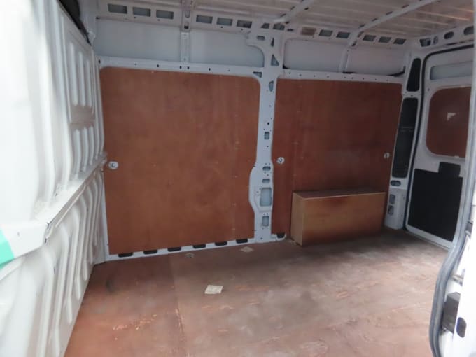 2025 Vauxhall Movano