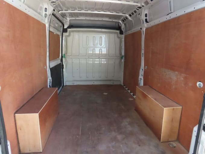 2025 Vauxhall Movano