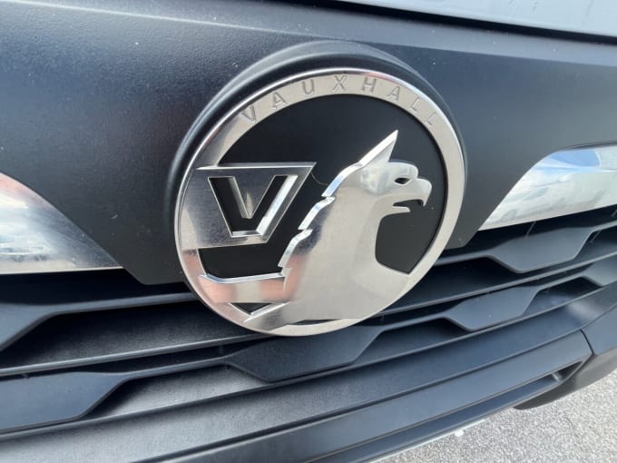 2025 Vauxhall Movano