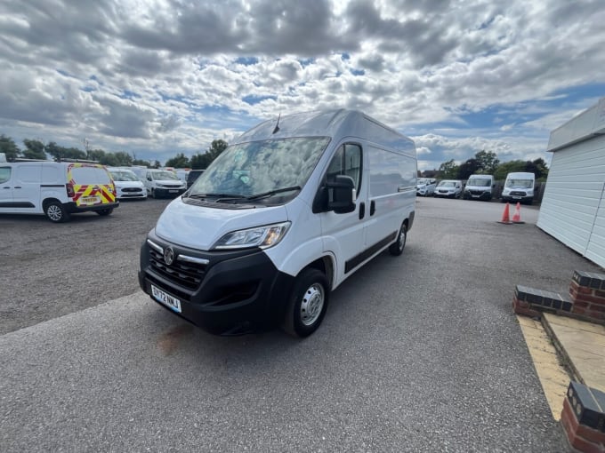 2025 Vauxhall Movano
