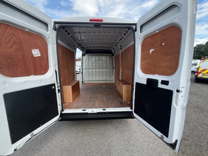 2025 Vauxhall Movano