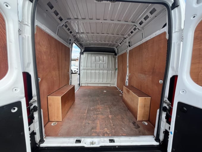 2025 Vauxhall Movano