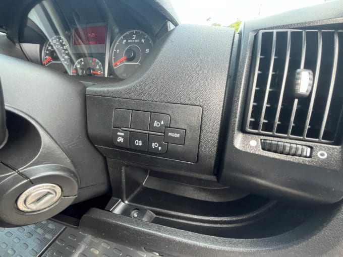 2025 Vauxhall Movano