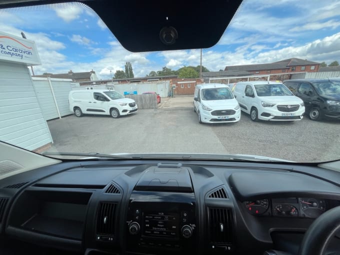 2025 Vauxhall Movano