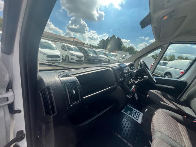 2025 Vauxhall Movano