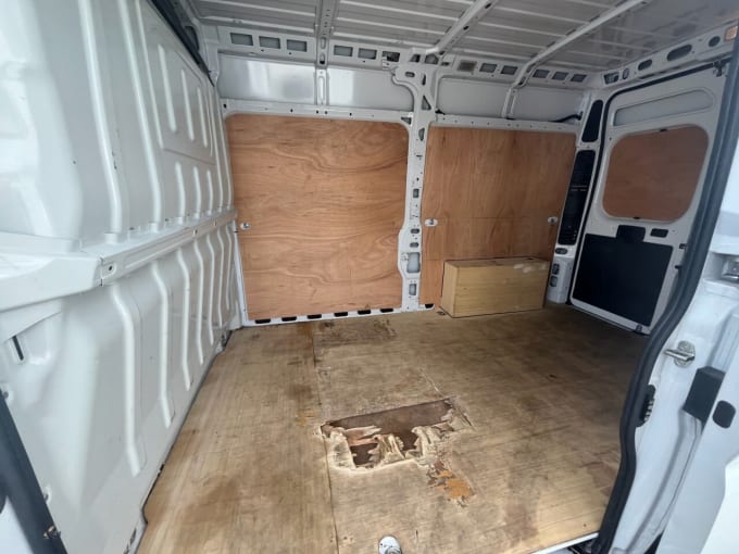 2025 Vauxhall Movano