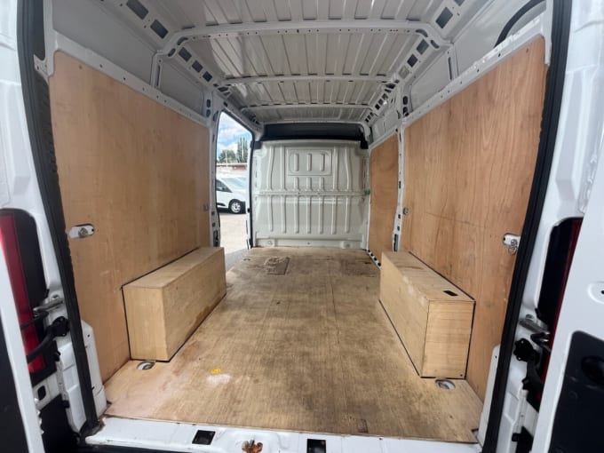 2025 Vauxhall Movano