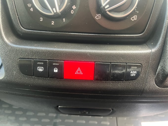 2025 Vauxhall Movano