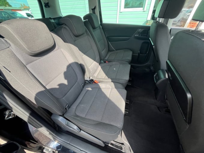 2025 Volkswagen Sharan