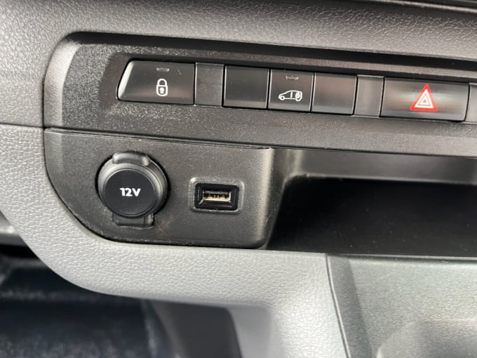 2025 Vauxhall Vivaro