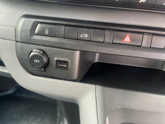 2025 Vauxhall Vivaro